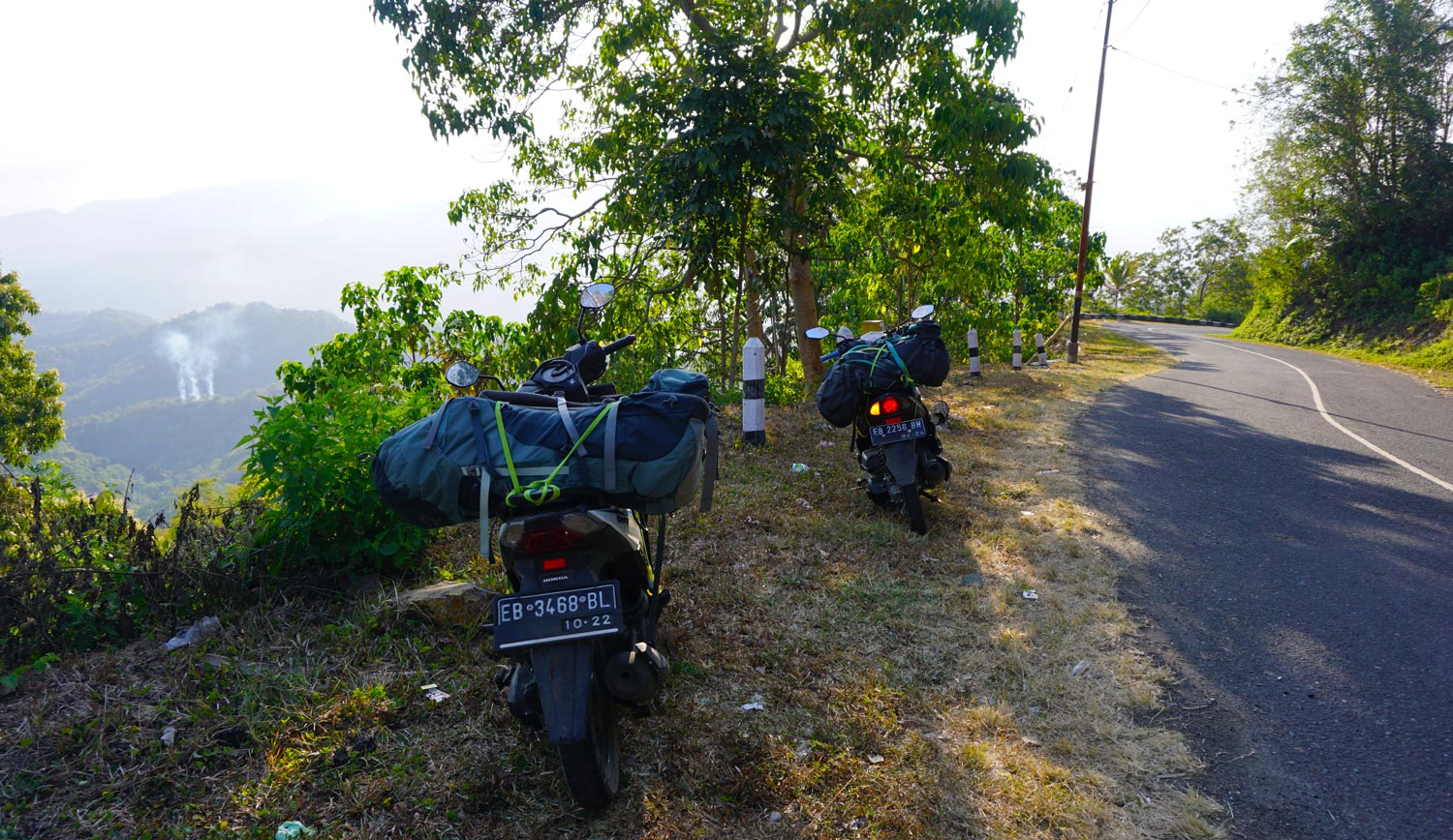 Roadtrip-Flores-Motorbike